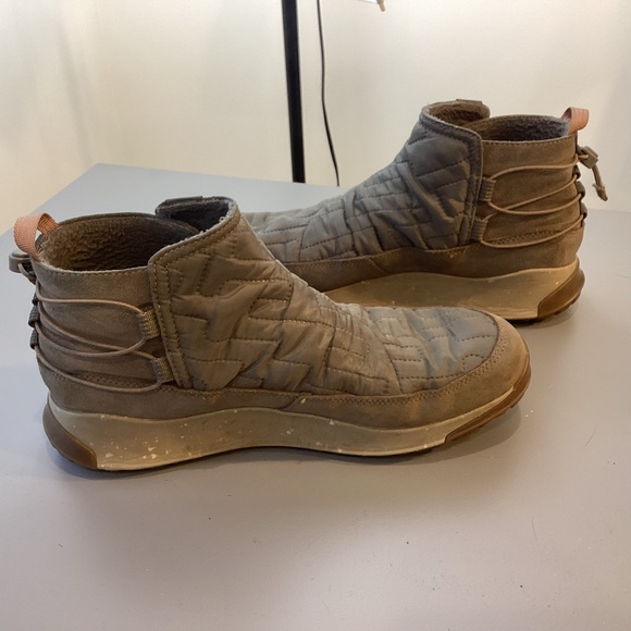 Chaco Borealis Ridge Ankle Boot. Morel Brown. Slip on - Picture 3 of 10